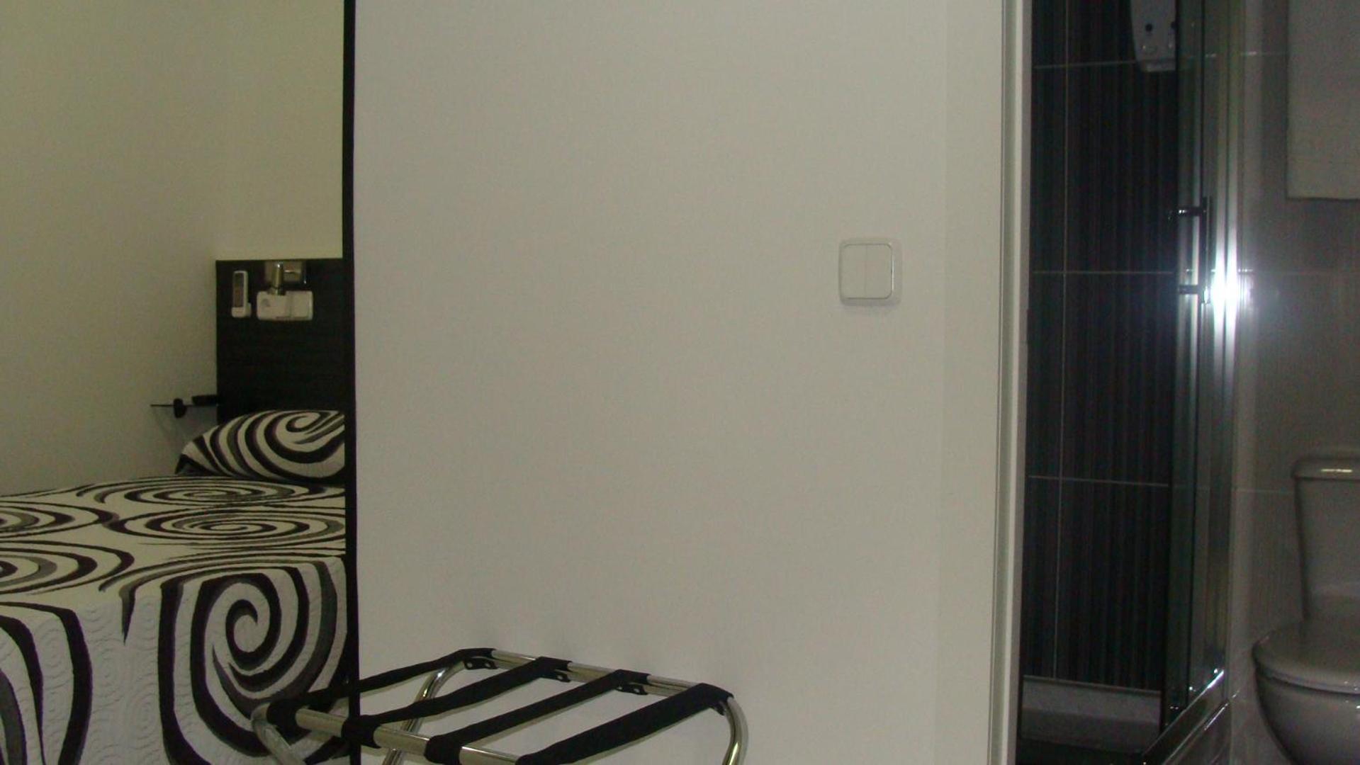 Hostal JQ Madrid 1 Exterior foto